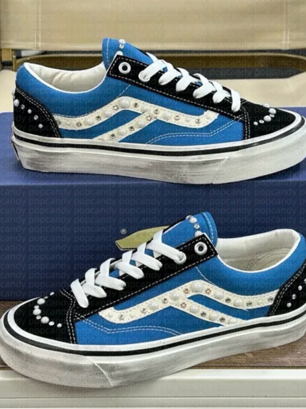 Vans Kids Blue and Black Low-Top Sneakers with White Wave Stripe
